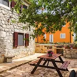 Antique Istrian Martina * Porec