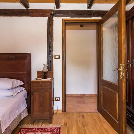 Antique Istrian Martina Holiday home *