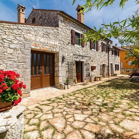 Antique Istrian Martina Porec