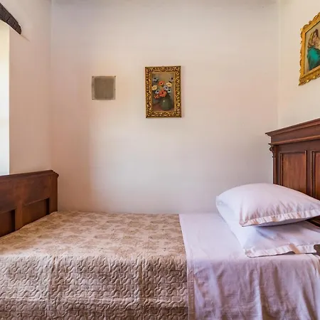 Antique Istrian Martina Сasa de vacaciones Poreč