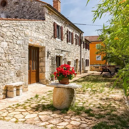 Сasa de vacaciones Antique Istrian Martina Poreč